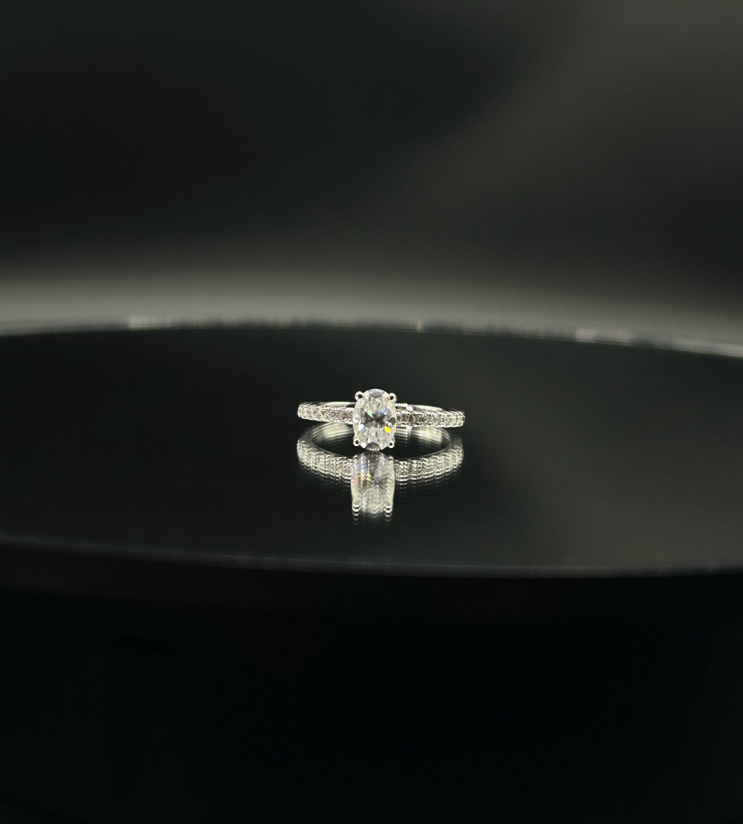 1 Carat Oval Ring